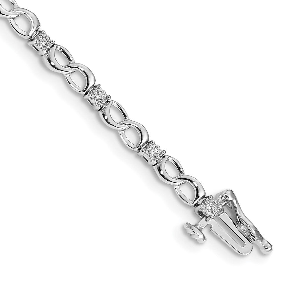 14k White Gold Diamond Figure 8 Link Bracelet 7 inches