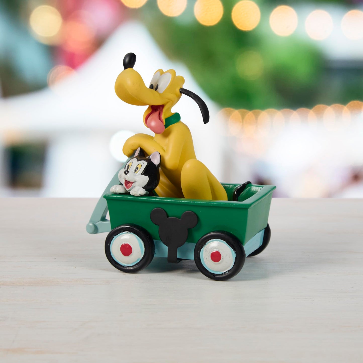 Precious Moments Disney Showcase Hand-painted Collectible Parade Pluto And Figaro Figurine