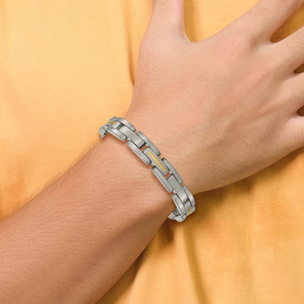 Titanium w/14k Inlay Brushed 8.5in Bracelet