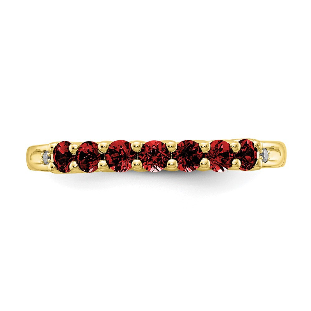 10k Yellow Gold Garnet & Diamond Ring
