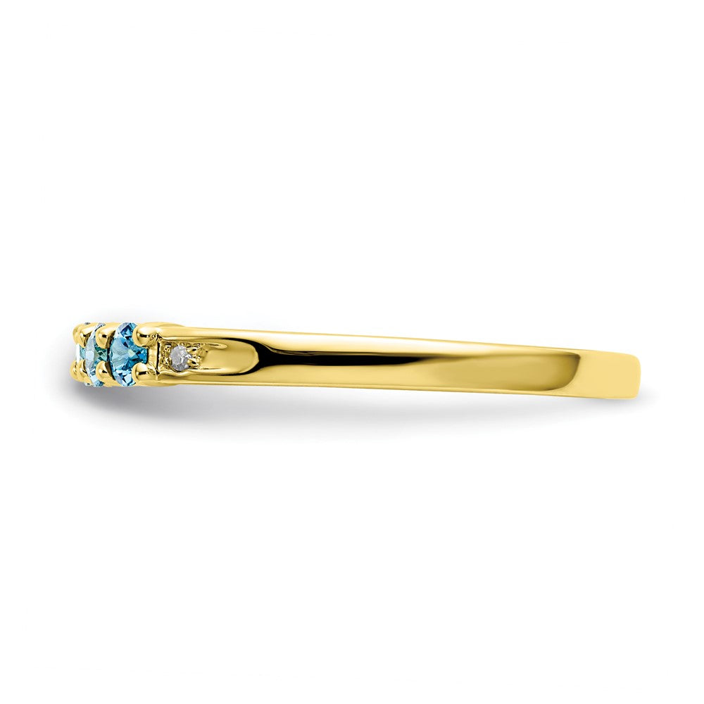 10k Yellow Gold Blue Topaz & Diamond Ring
