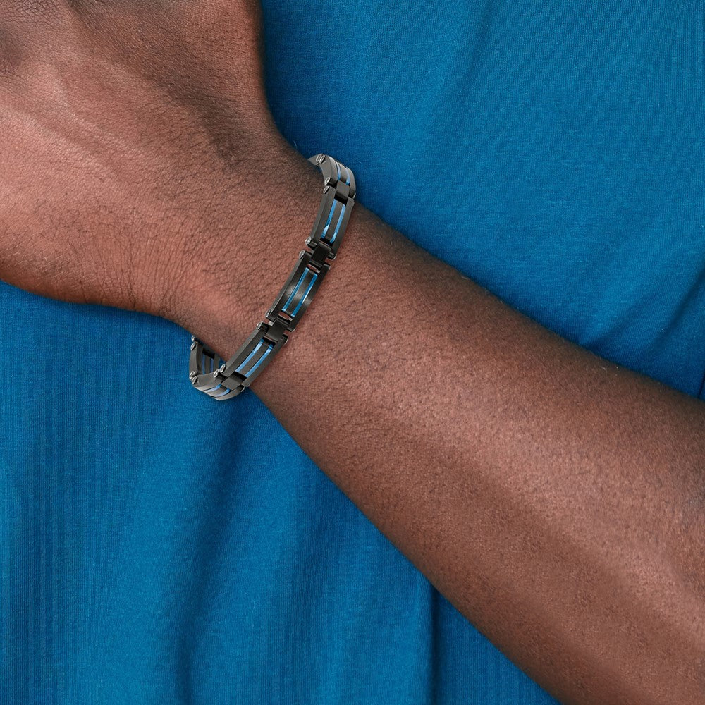 Stainless Steel Brushed and Polished Black/Blue IP-plated 8.5in Bracelet 8.5 inches