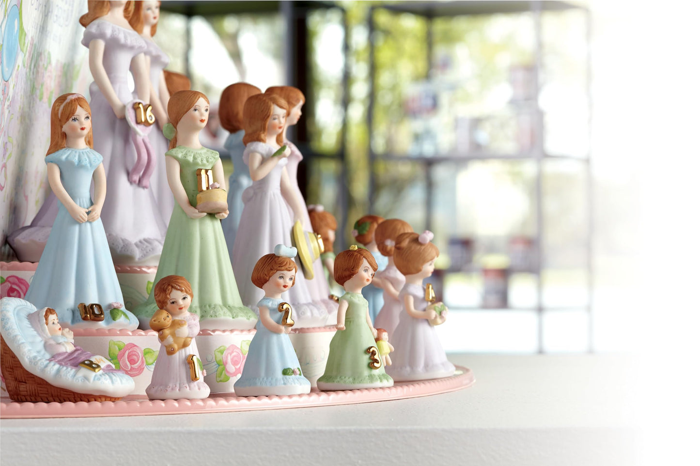 Growing Up Birthday Girls Brunette Age 16 Porcelain Bisque Figurine Q-GL662
