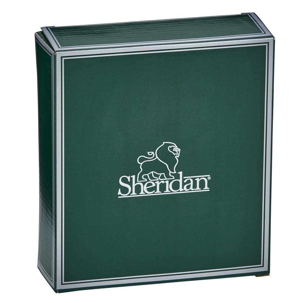 Creative Gifts International 024430 4 x 6 in. Pewter Finish Holds with 100 - Solid Cover Album