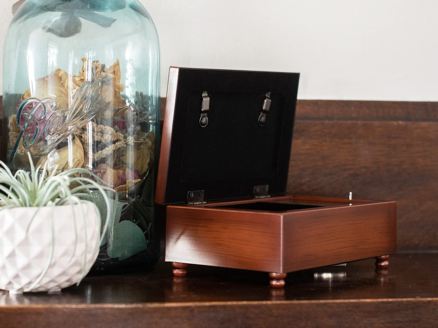 In Memory Wg Pm Music Box
