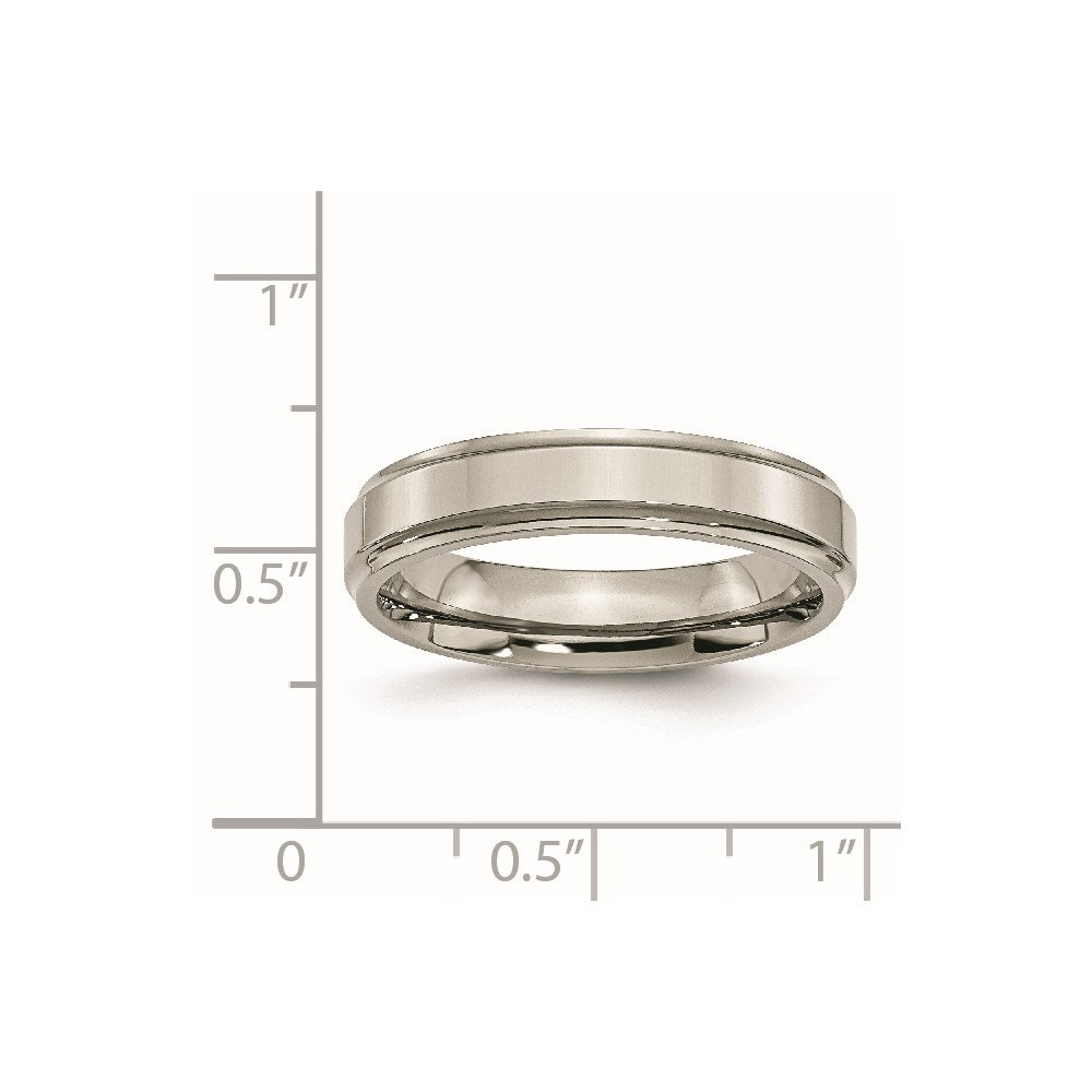 Titanium Polished 5mm Ridged Edge Band Size - 7