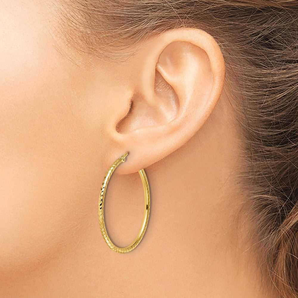 10k Diamond-cut 2mm Round Tube Hoop Earrings