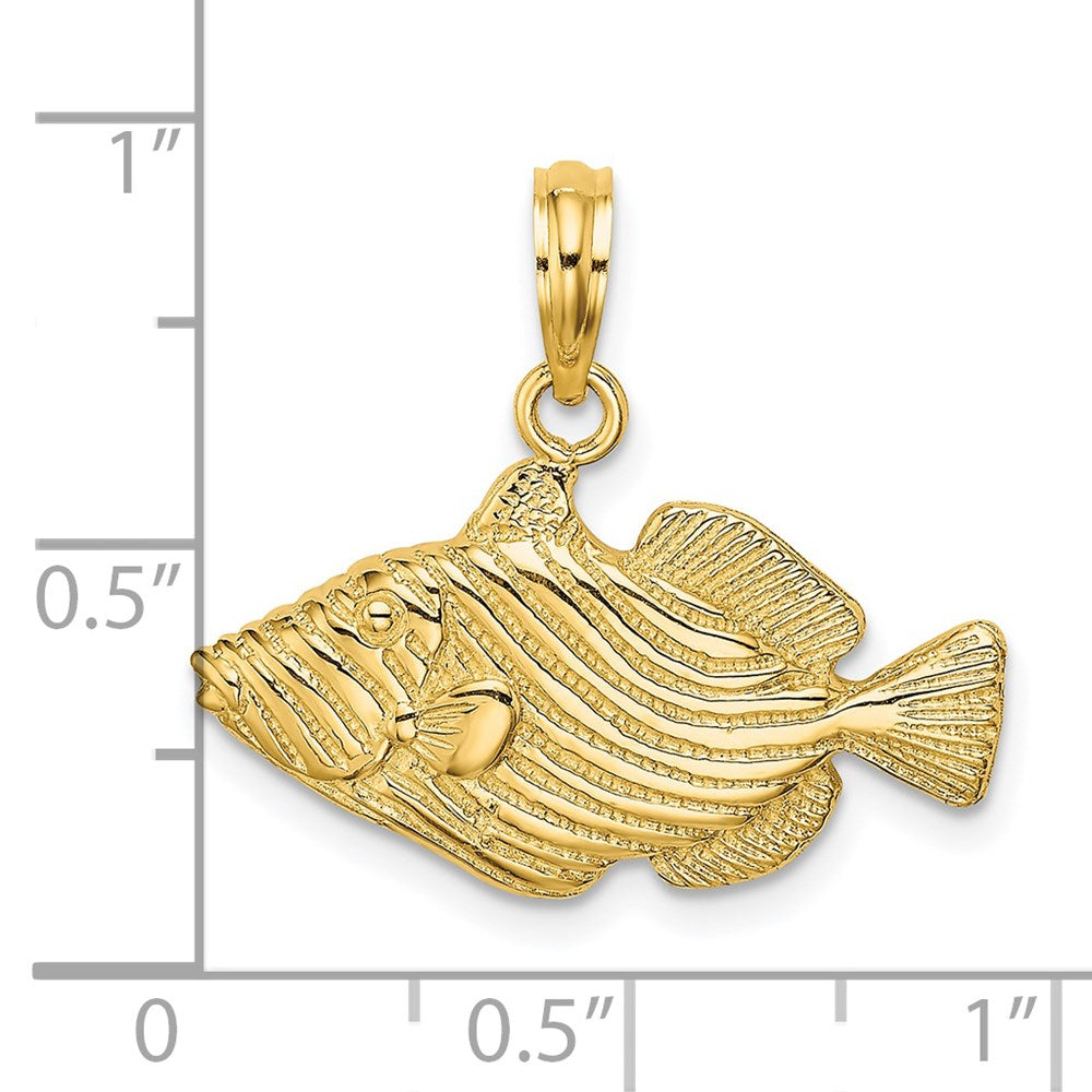 14K 2-D /Engraved Striped Fish Charm