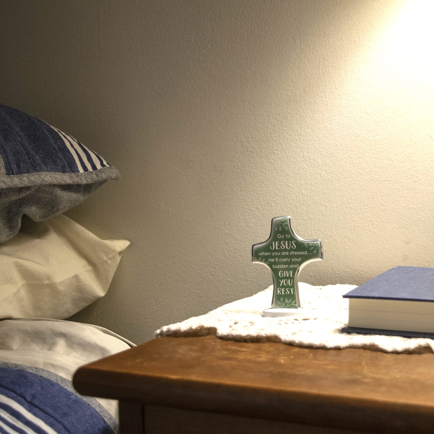 CA Gift  Jesus Gives You Standing Bedtime Cross