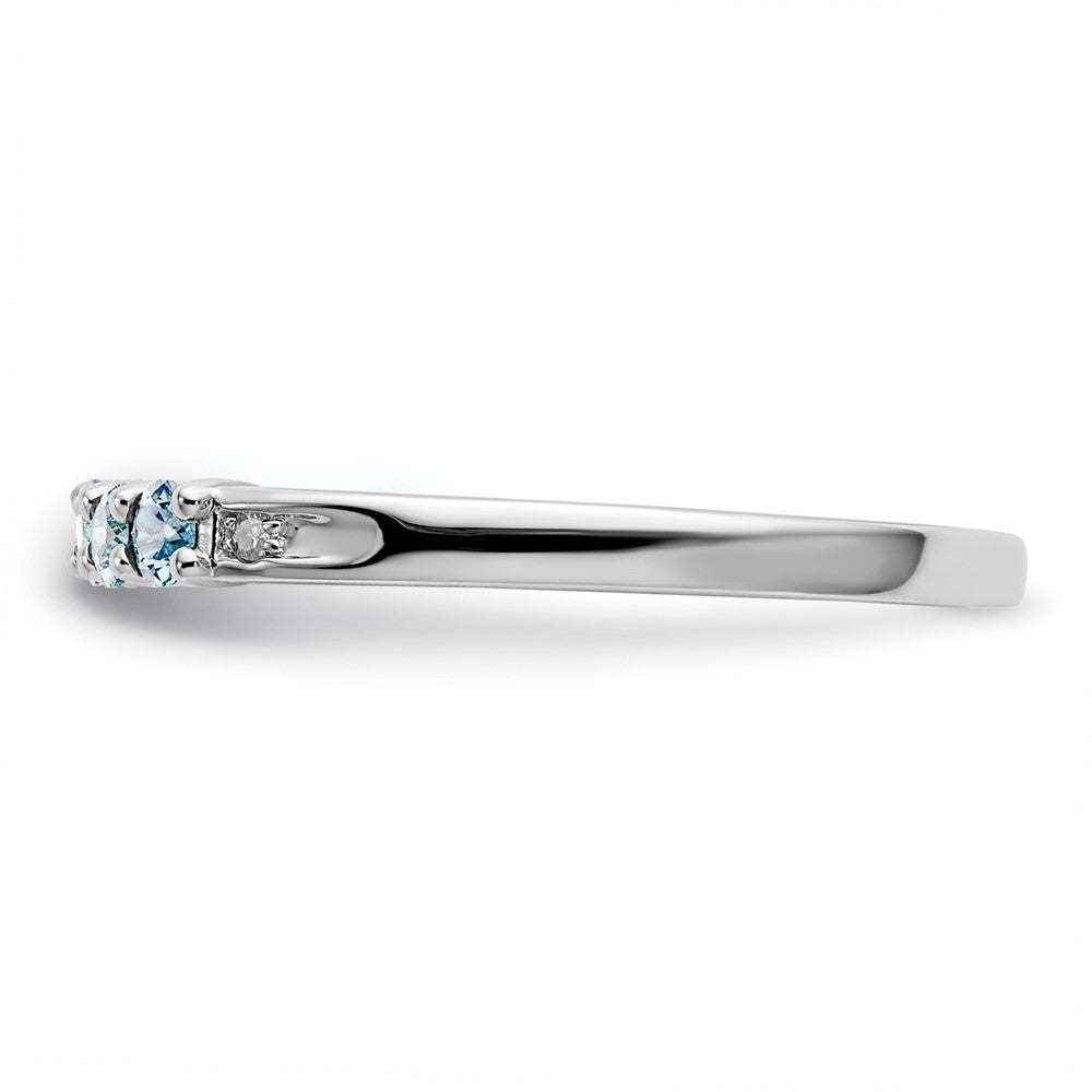 10k White Gold Aquamarine (heat treated) & Diamond Ring