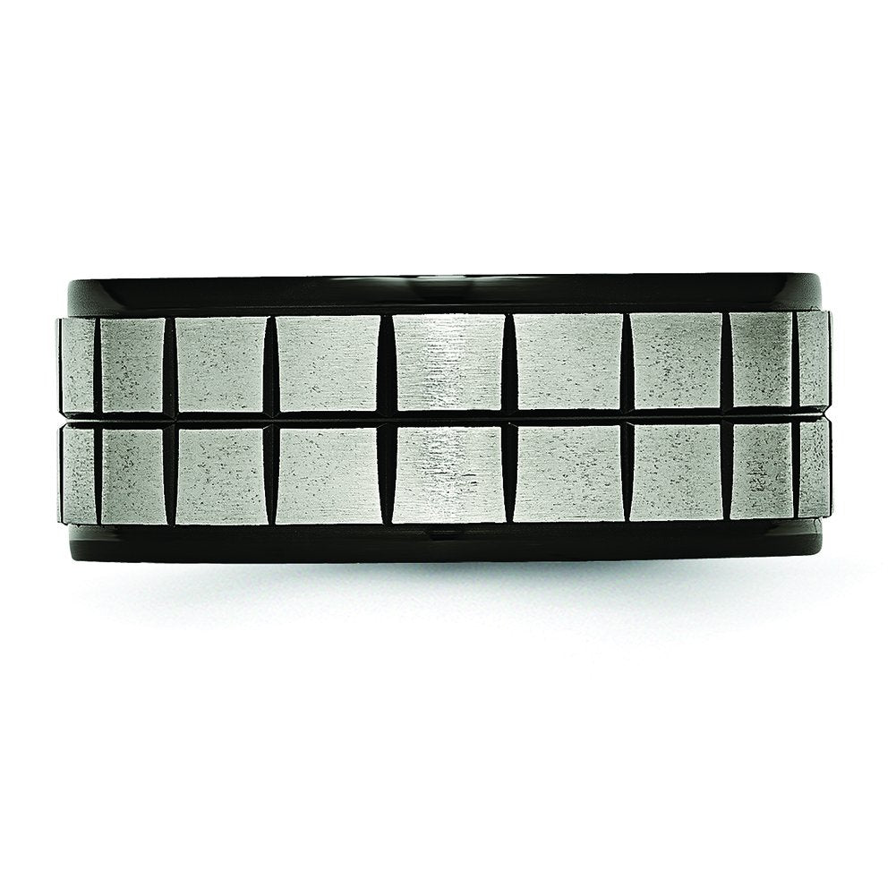 Titanium Brushed Center Black IP-plated 9mm Band Size - 11