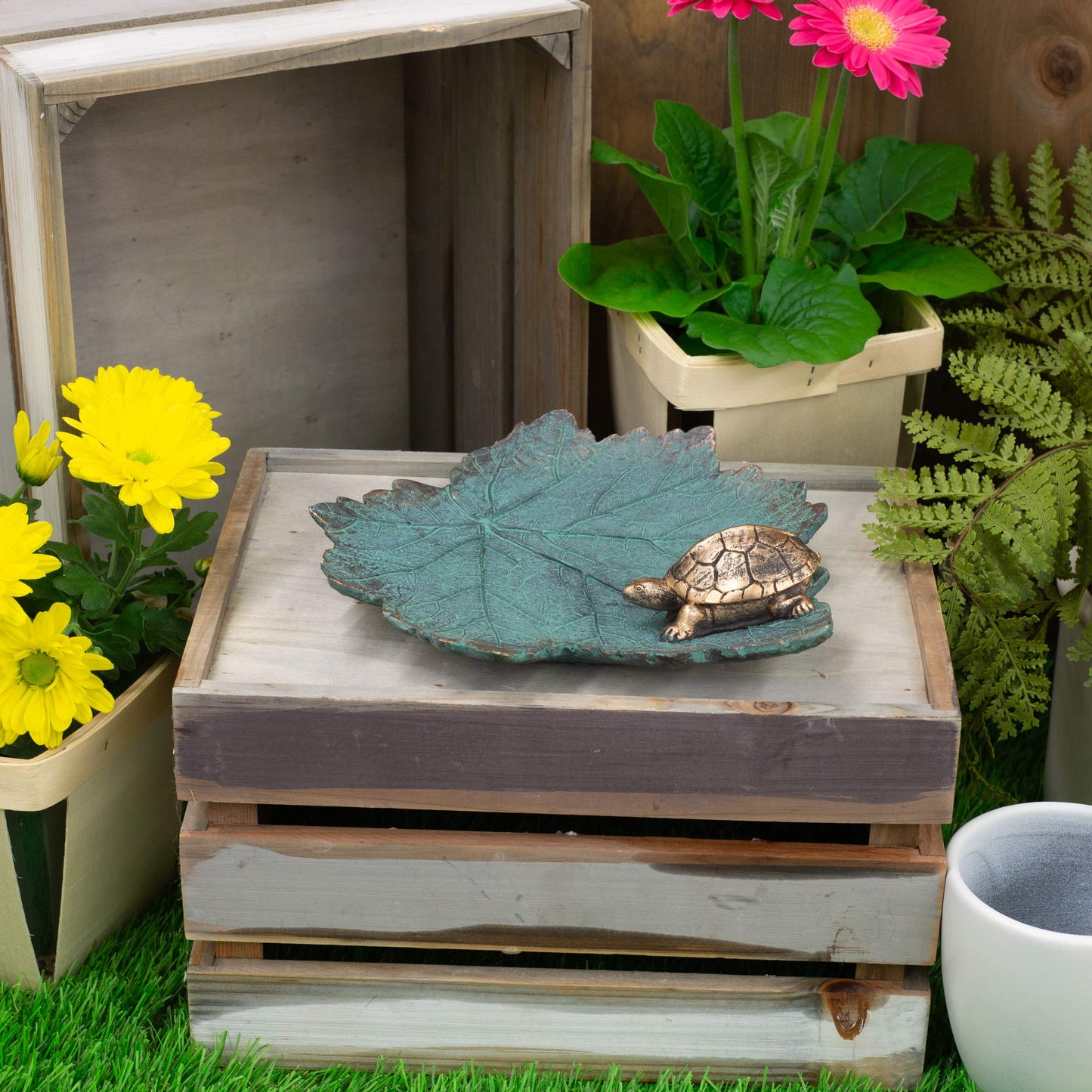 Roman 14108 Turtle Leaf Bird Bath, 2-inch Height