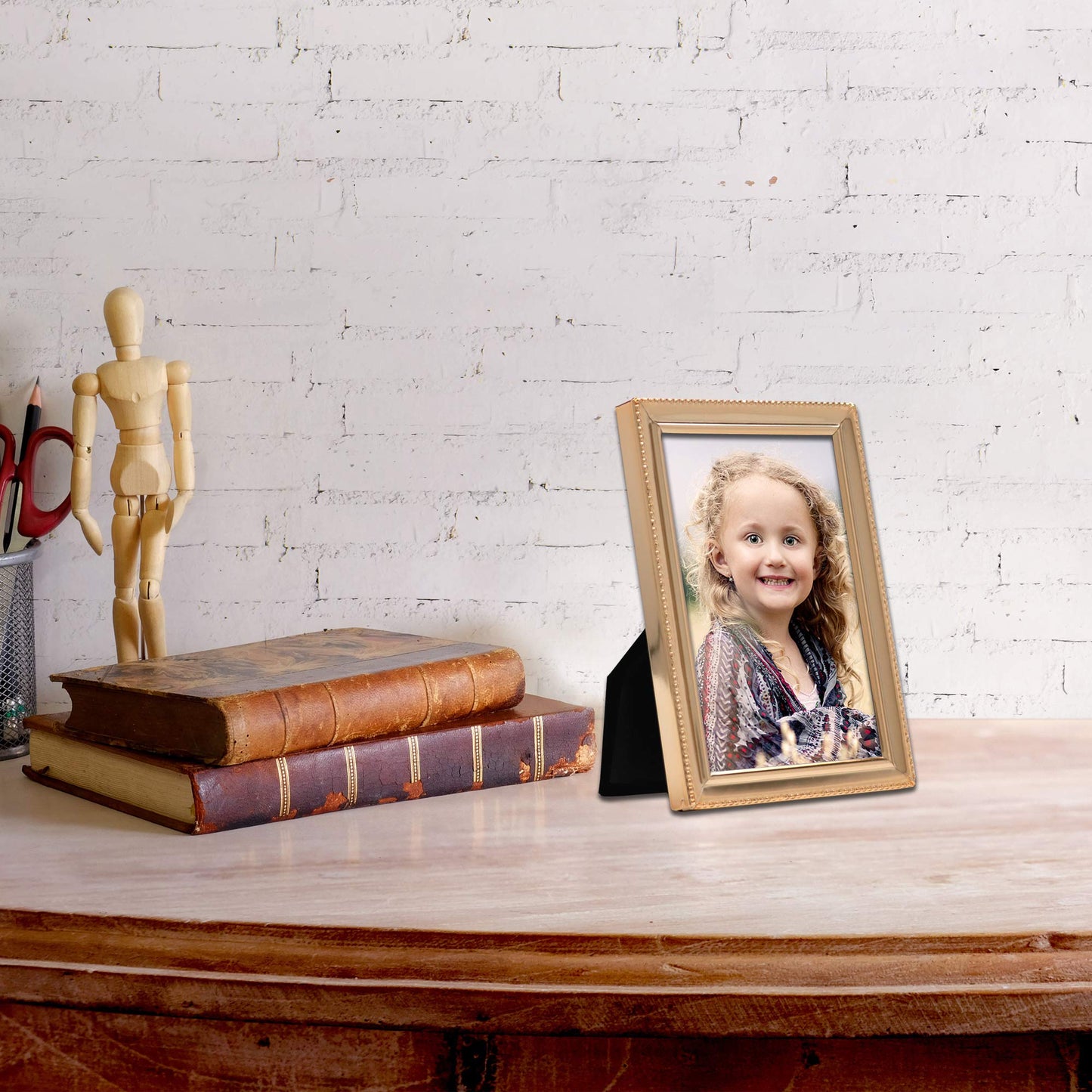 Lawrence Frames 3.66" x 5.16" Metal Picture Frame, Gold