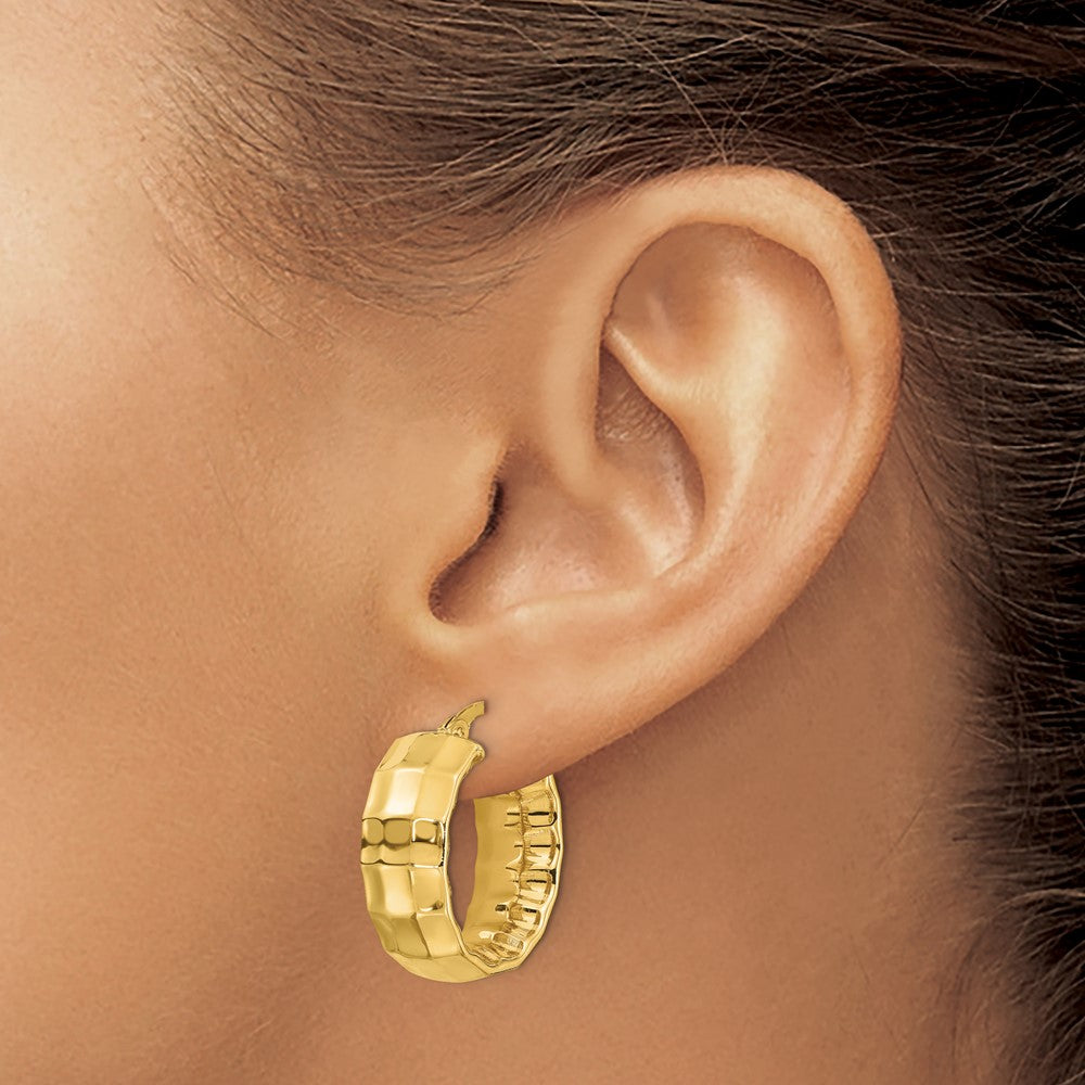14K Polished Textured Oval Hoop Earrings