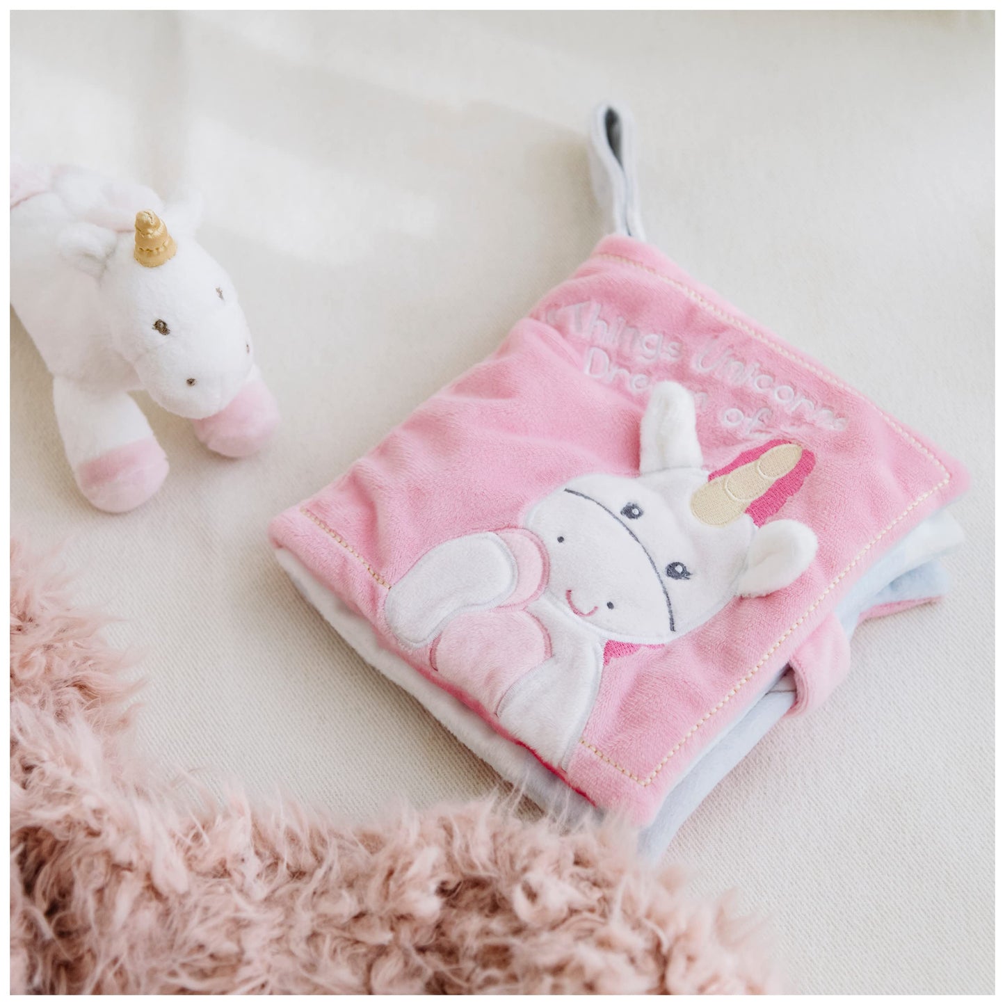 Luna Unicorn Rattle 7 inch - Monsters & Oddities by GUND (4060800)
