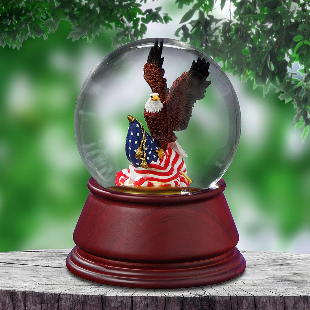 San Francisco Music Box American Eagle Glass Water Globe (Plays America the Beautiful) QGM22031