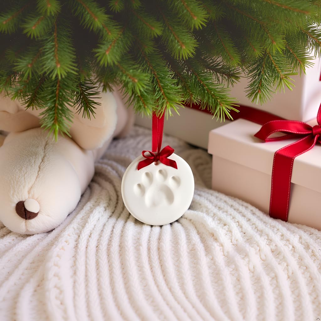 Pearhead PAWPRINT Ornament for a One-of-a-Kind Christmas gift