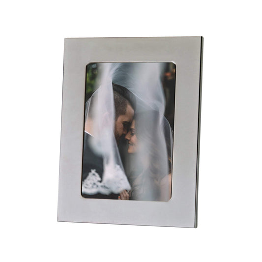 Creative Gifts International 023117 5 x 7 in. Nickel Plated Silhoutte Photo Frame - Green
