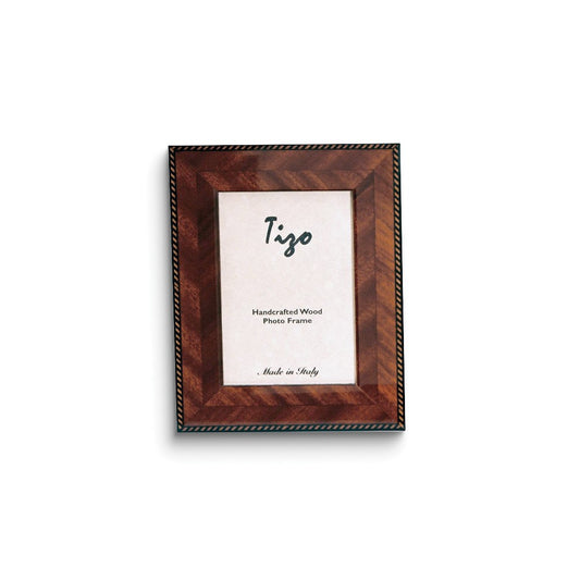 Handcrafted Wood Brown Marquetry 7.5x9.5 Photo Frame with Velvet Back