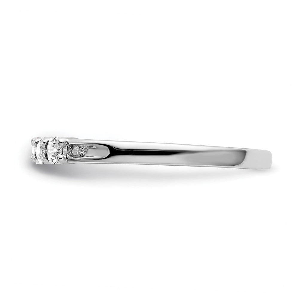 SS White Topaz and Diamond 7 - 2.5MM RD, 2 - 200' RD - Stone:A Mel:S45