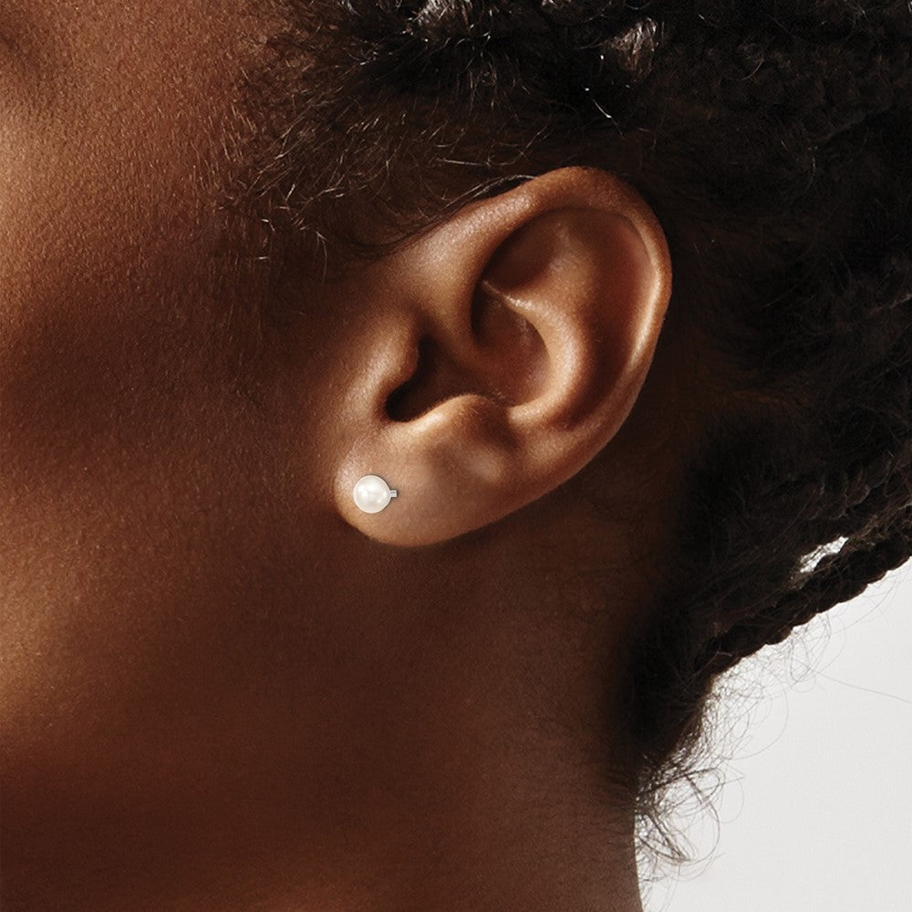 Sterling Silver Rhodium-plated 4-5mm White Button Freshwater Cultured Pearl Post Earrings