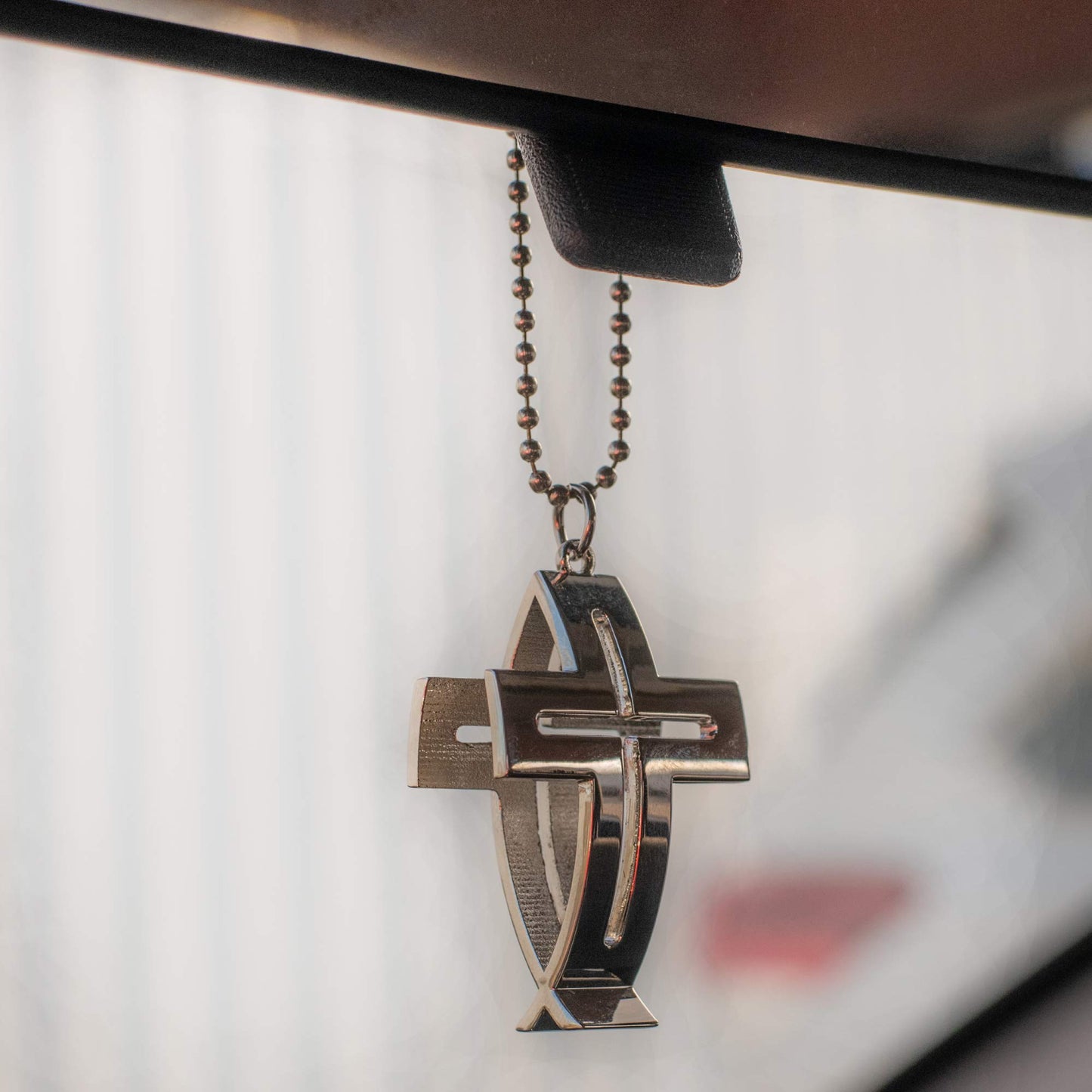 Auto Dangle The Hope Cross