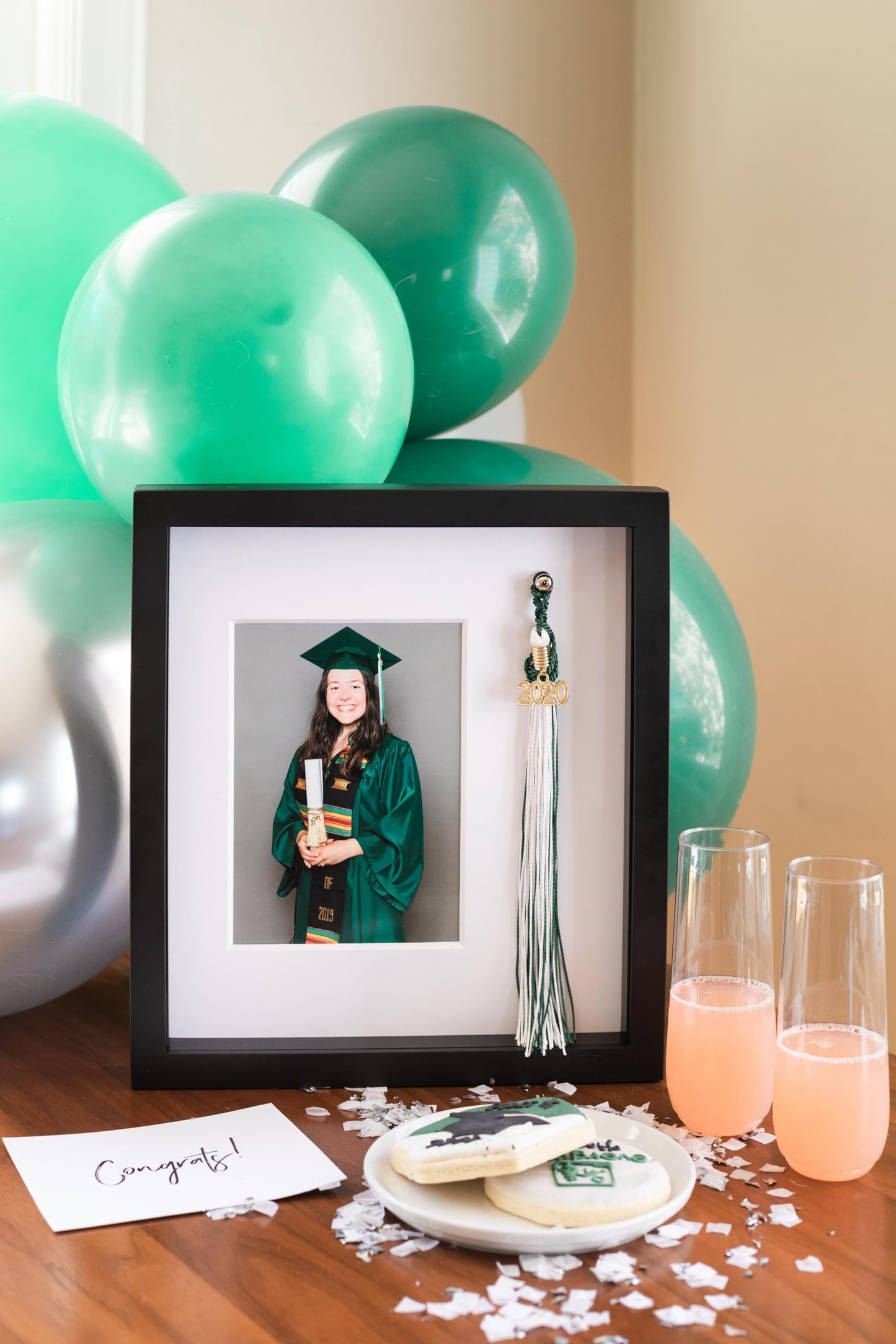 Pearhead Tassel And Picture Graduation Frame, Proudly Display a Photo in Graduation Cap and Gown in Frame with Tassel Holder, Great Centerpiece for Graduation Party