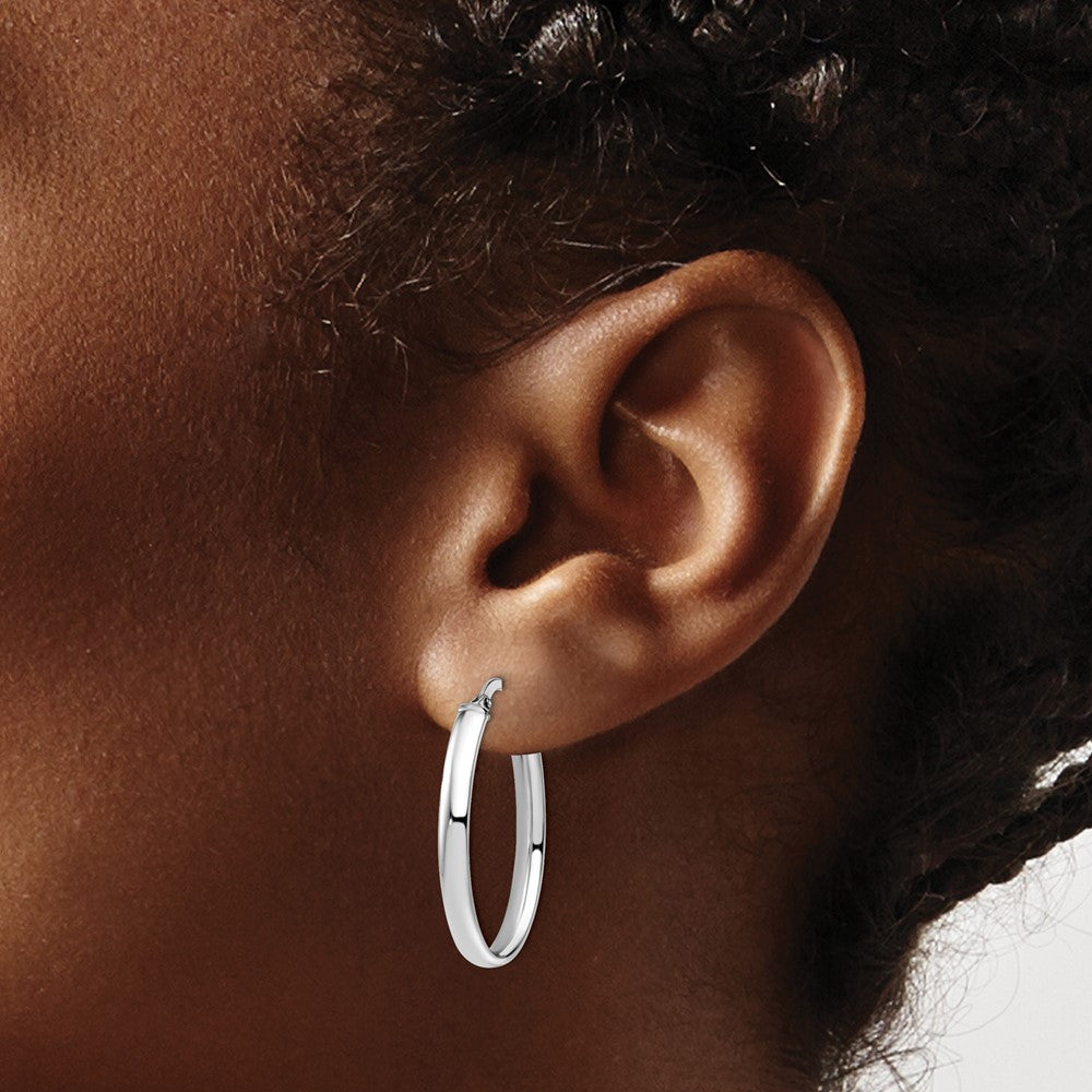 10K White Gold Polished Oval Hoop Earrings