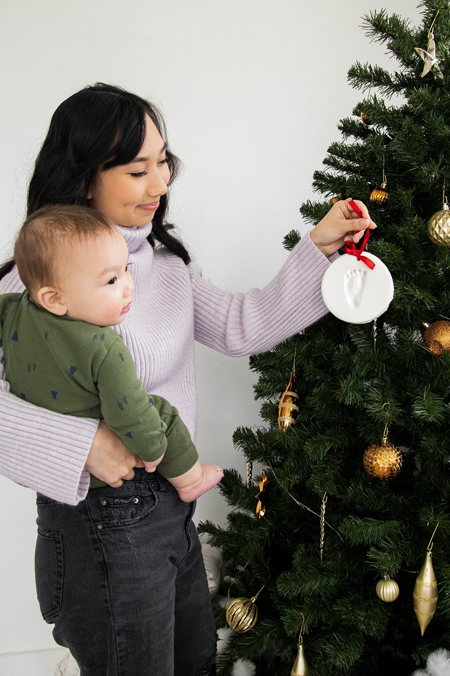 Pearhead White Clay Babyprints Round Holiday Decorative Accent Ornament, 5"