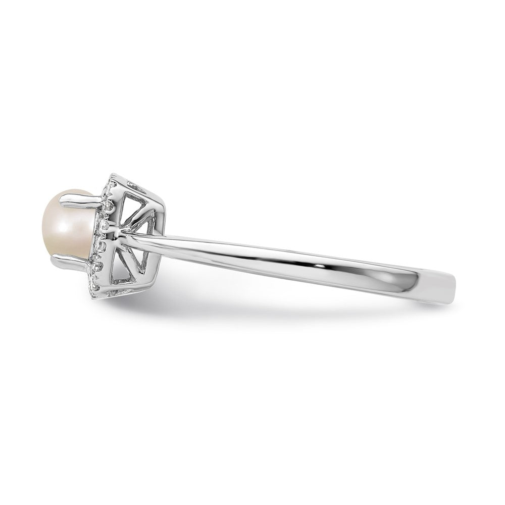 Sterling Silver Pearl & Diamond Ring