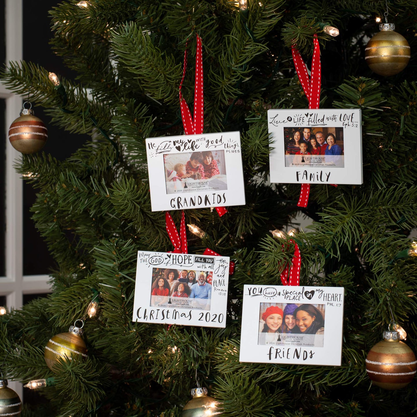 Lighthouse Christian Products Friends Scripture Ink White 4 x 3 Metal Holiday Photo Frame Hanging Ornament