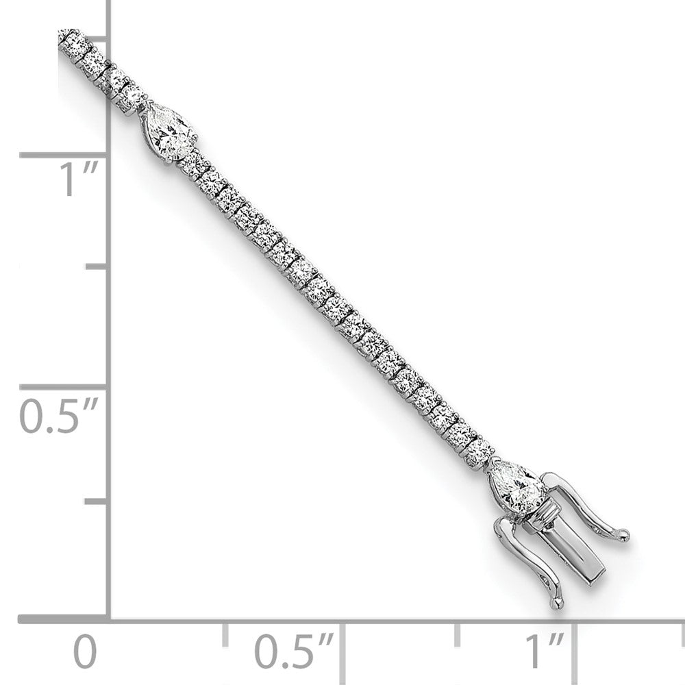 True Origin 14K White Gold 4 1/2 carat Lab Grown Diamond VS+ F+ Pear Center 7 in Complete Bracelet