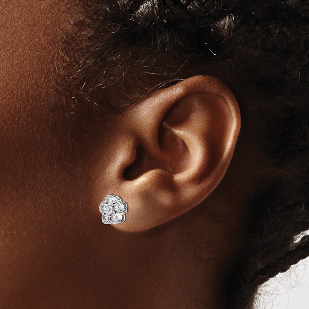 True Origin 14k White Gold 3/4 carat Lab Grown Diamond VS DEF Floral Post Earrings