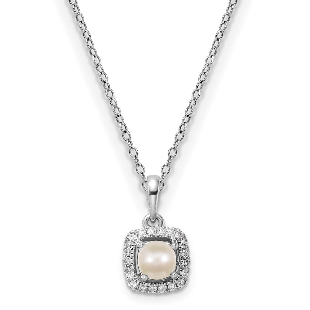 10kw Pearl and Diamond Pendant w/ chain