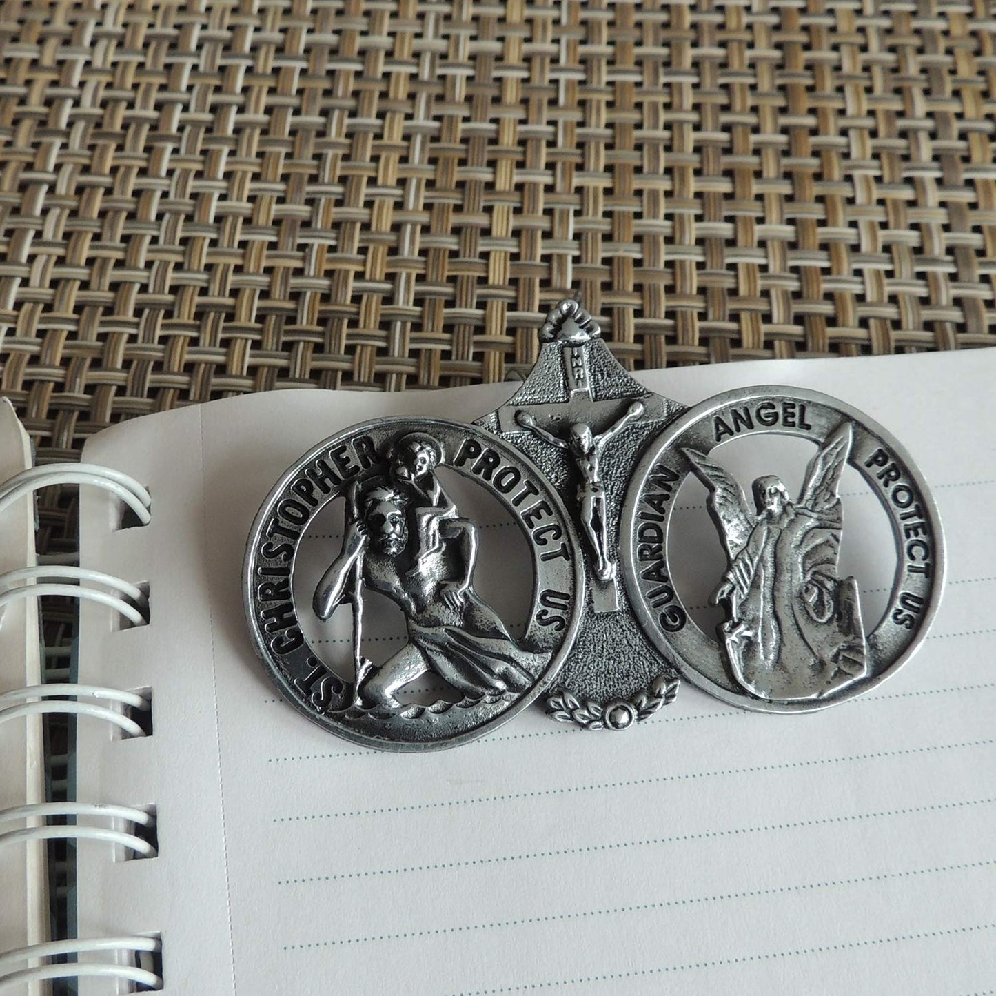 Cathedral Art St. Christopher Visor Clip, One Size, Silver