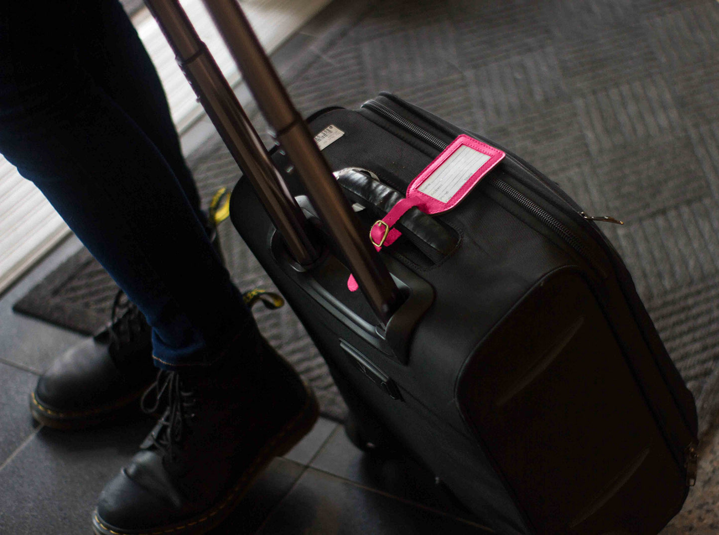 Pink Leather Luggage Tag with Buckle Strap QGM22552