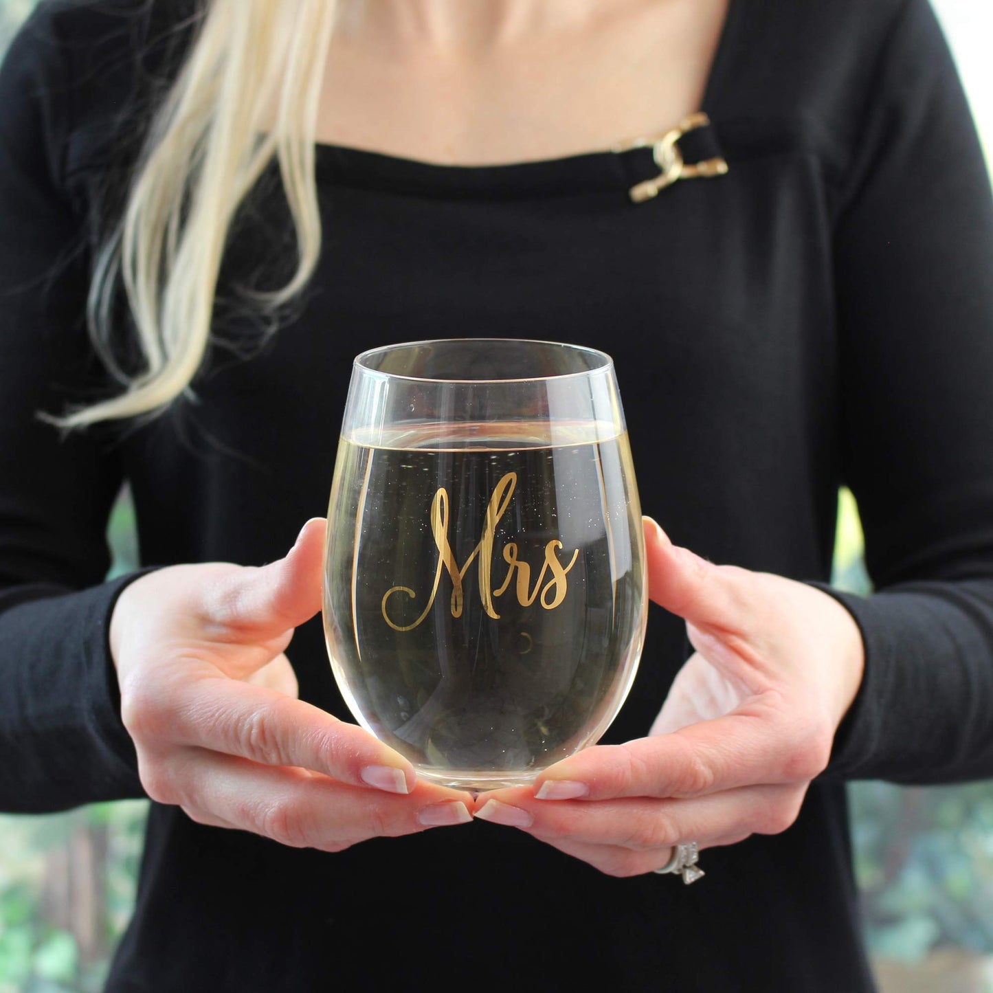 Lillian Rose Gold Mrs. Stemless Wine Glass, 1 Count (Pack of 1), Clear