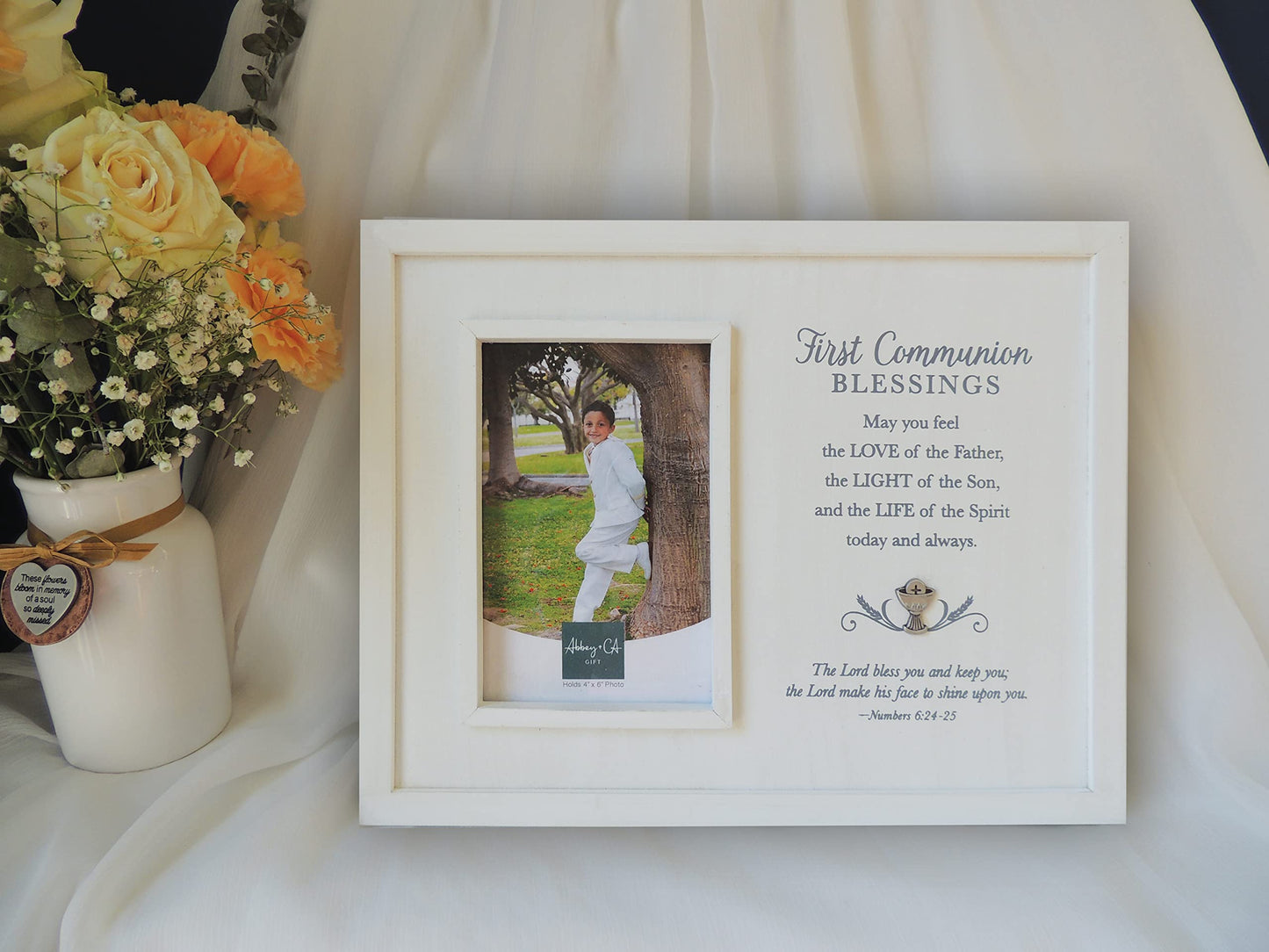 CA Gift 212185 4 x 6 in. First Communion Blessings & The Lord Bless You Holds Photo Frame