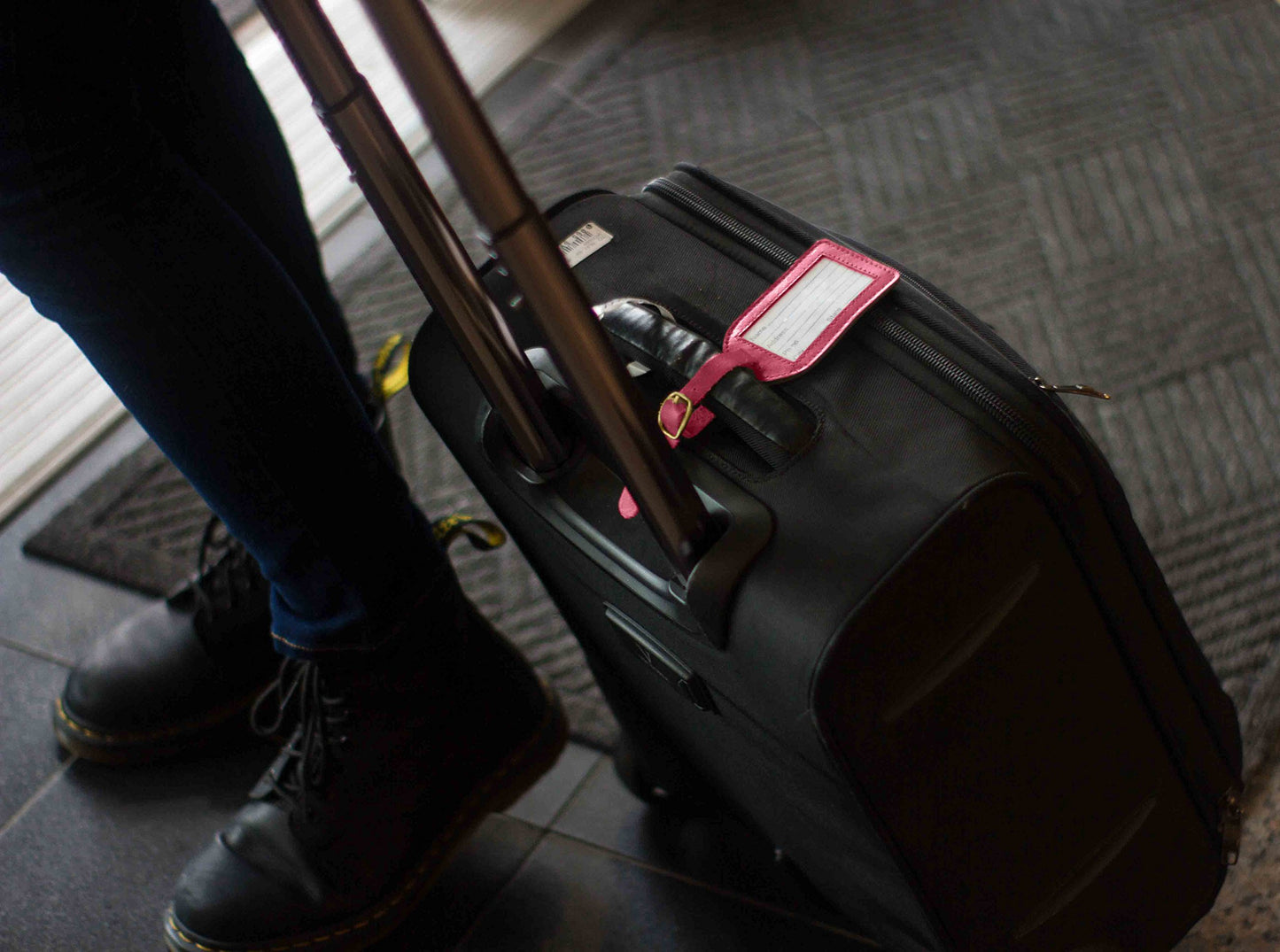 Maroon Leather Luggage Tag with Buckle Strap QGM22550