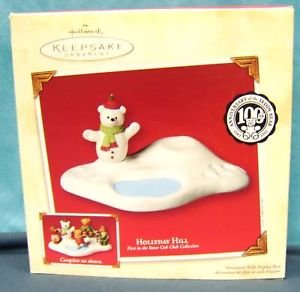 Holly Day Hill 1st in Series 2002 Hallmark Keepsake Ornament QRP4683
