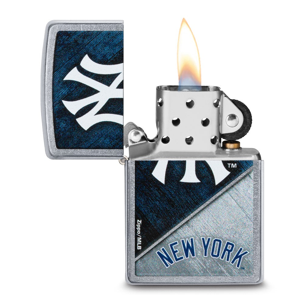 Zippo Street Chrome New York Yankees Color Image MLB Lighter