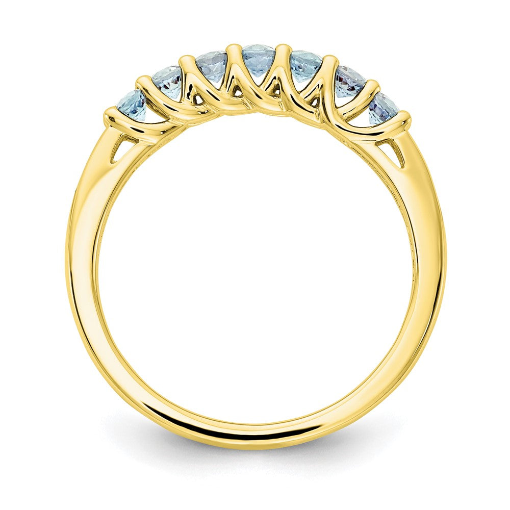 10k Yellow Gold Aquamarine & Diamond Ring