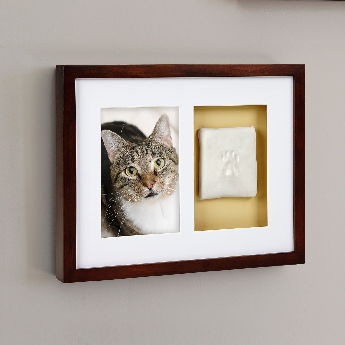 Pawprints Brown Wood 4x6 Photo Frame with Clay Tools and Instructions QGM15724