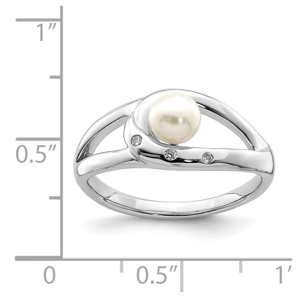 Sterling Silver Rhodium-plated CZ (5-6mm) Button FWC Pearl Ring
