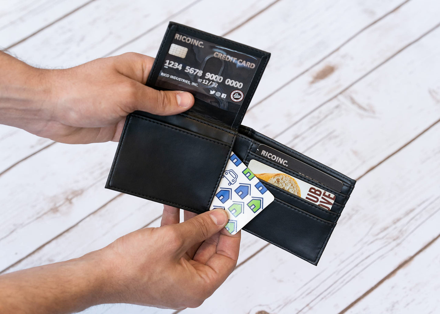 4" Black NBA Cleveland Cavaliers Engraved Billfold Wallet