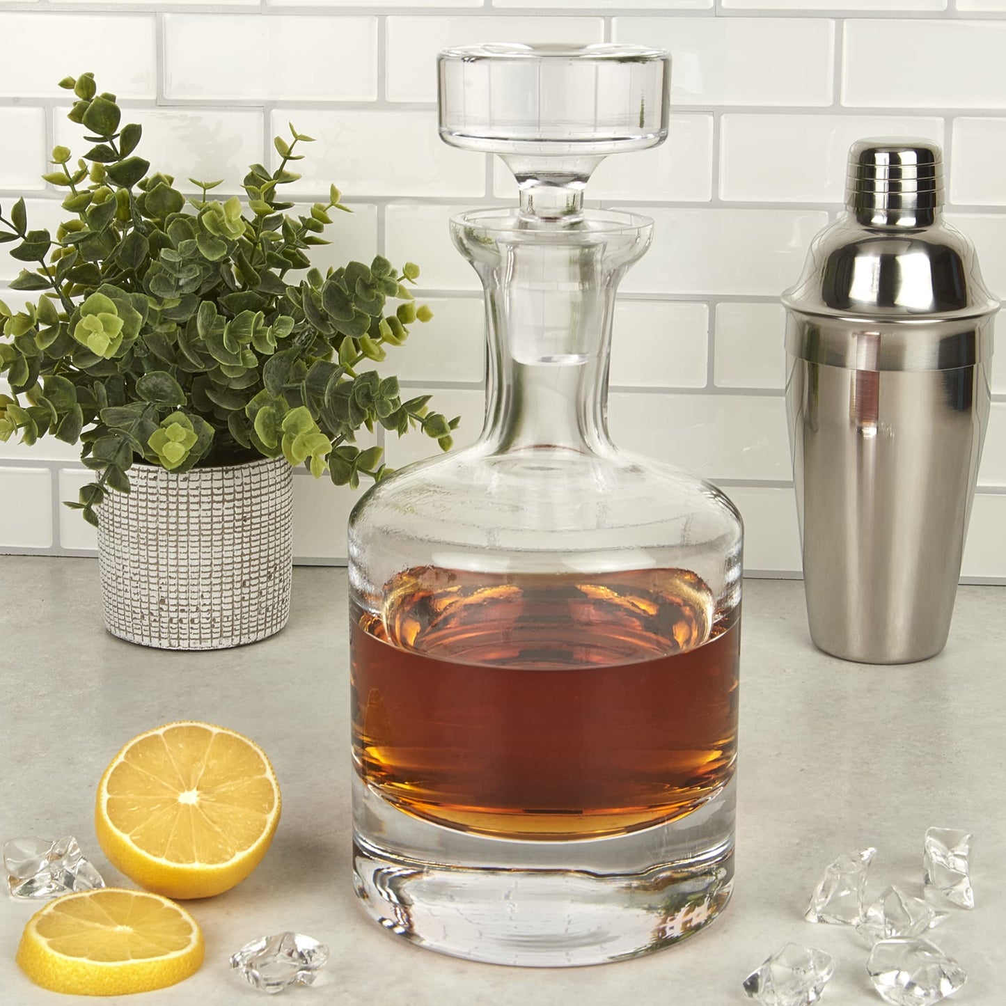 Badash Como 28 oz. European Crystal Decanter
