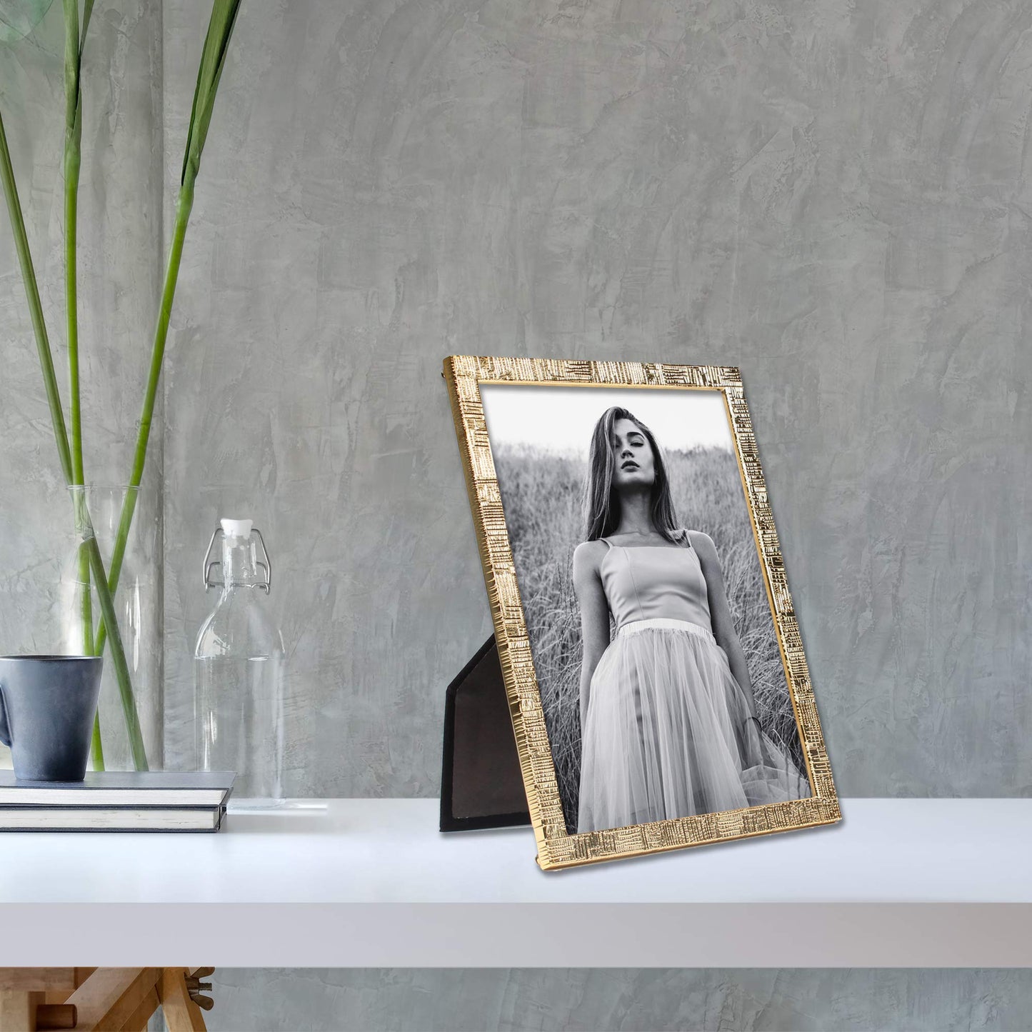 GOLD LINEN Pattern frame by Lawrence Frames - 4x6