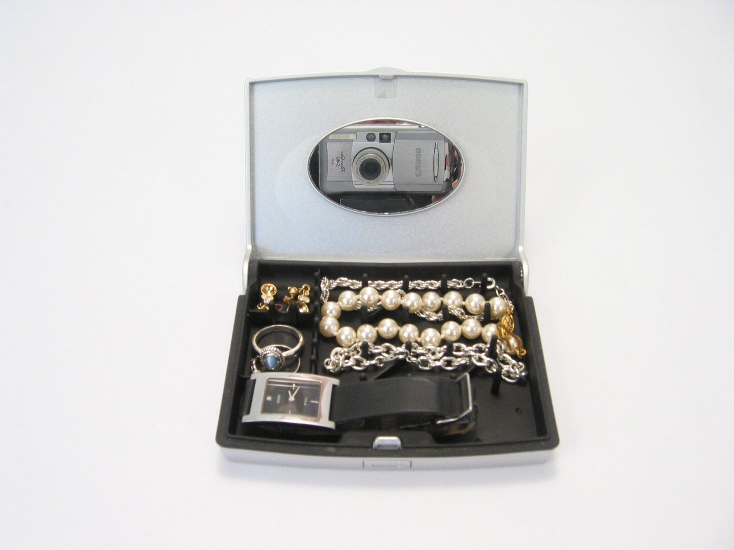 Black ABS Smartr Mini Jewelry Case with Tangle-Free Soft Peg System for Necklaces GP8043