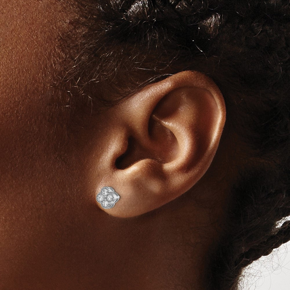 True Origin 14k White Gold 1/2 carat Lab Grown Diamond VS DEF Bloom Floral Post Earrings