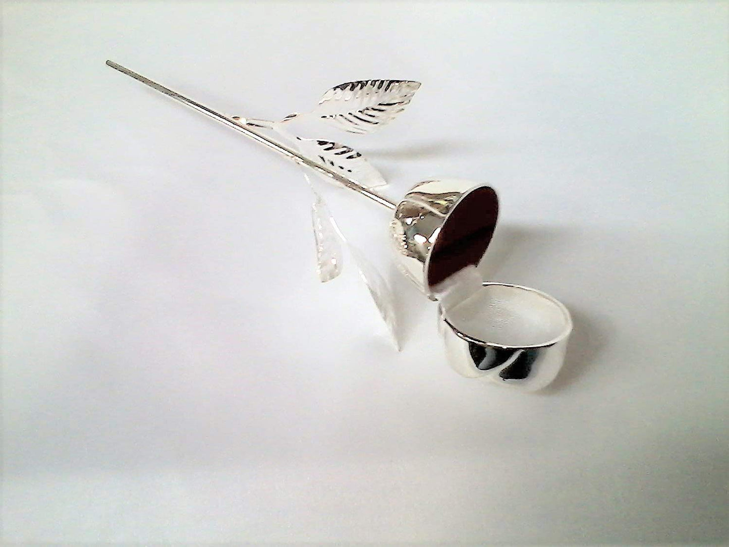 Leeber 80054 Long Stem Rose Ring Holder, Silver